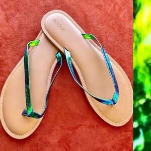 NWOT Cat & Jack Iridescent MERMAID Inspired FLIP-FLOPS XL Women’s Size 6